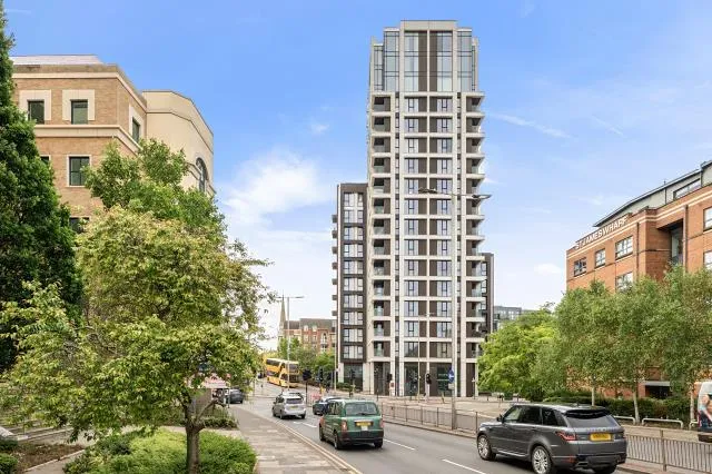 2 bed flat for sale, Kings Road, Reading, RG1
