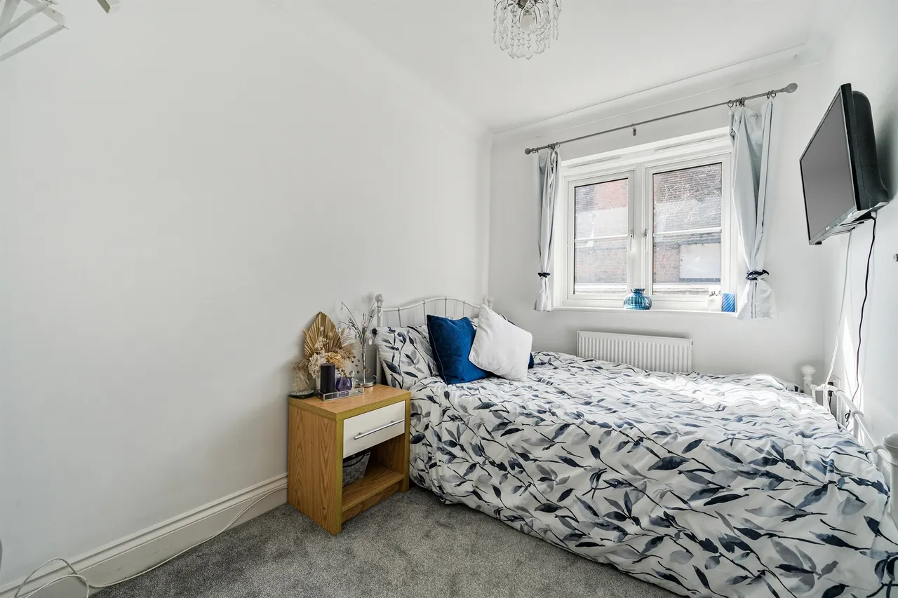 Bath Road, Maidenhead, photo 9
