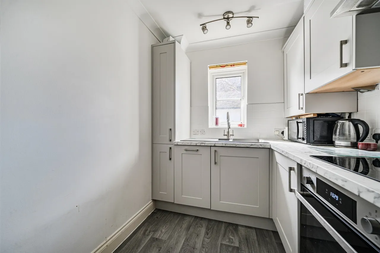 Bath Road, Maidenhead, photo 4
