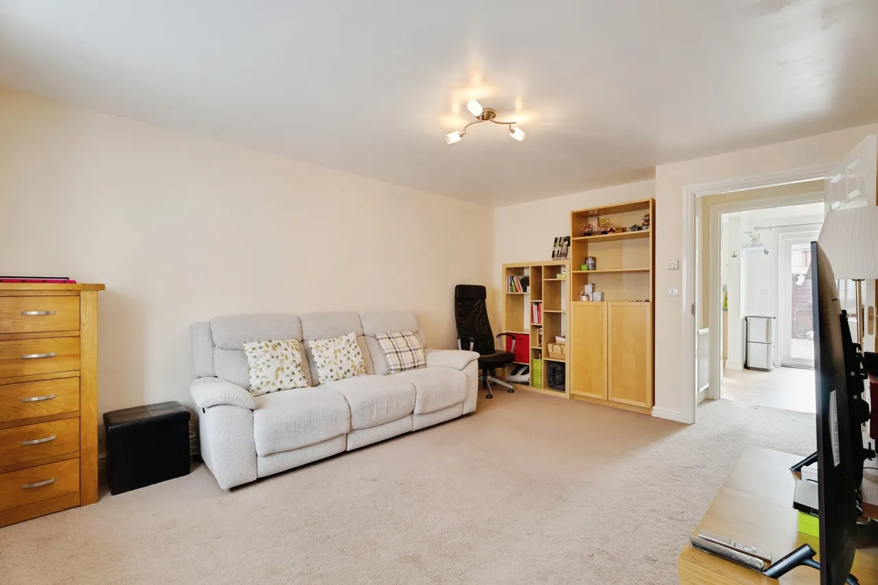 Hundred Acre Way, Red Lodge, Bury St. Edmunds, photo 5