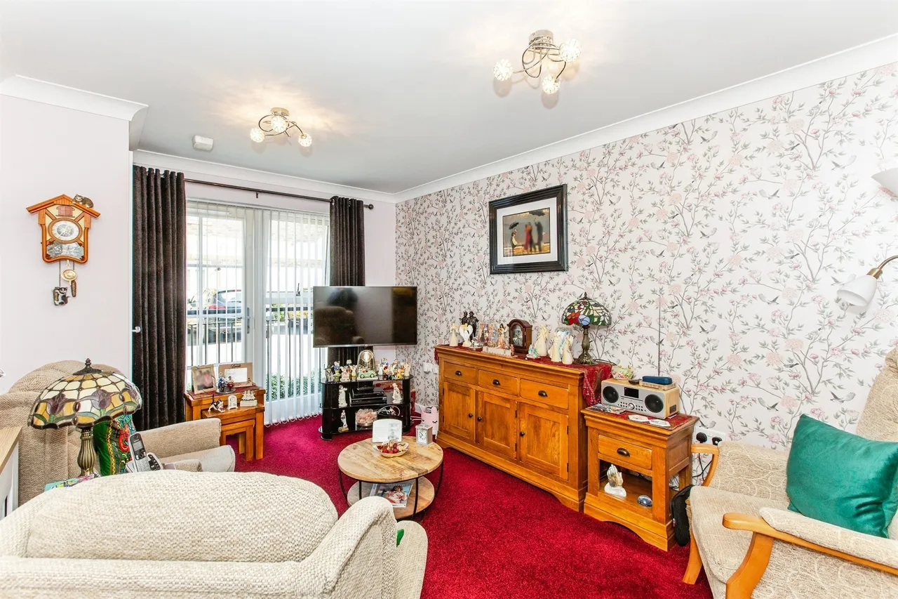 Chancery Lane, Kettering, NN14, photo 2