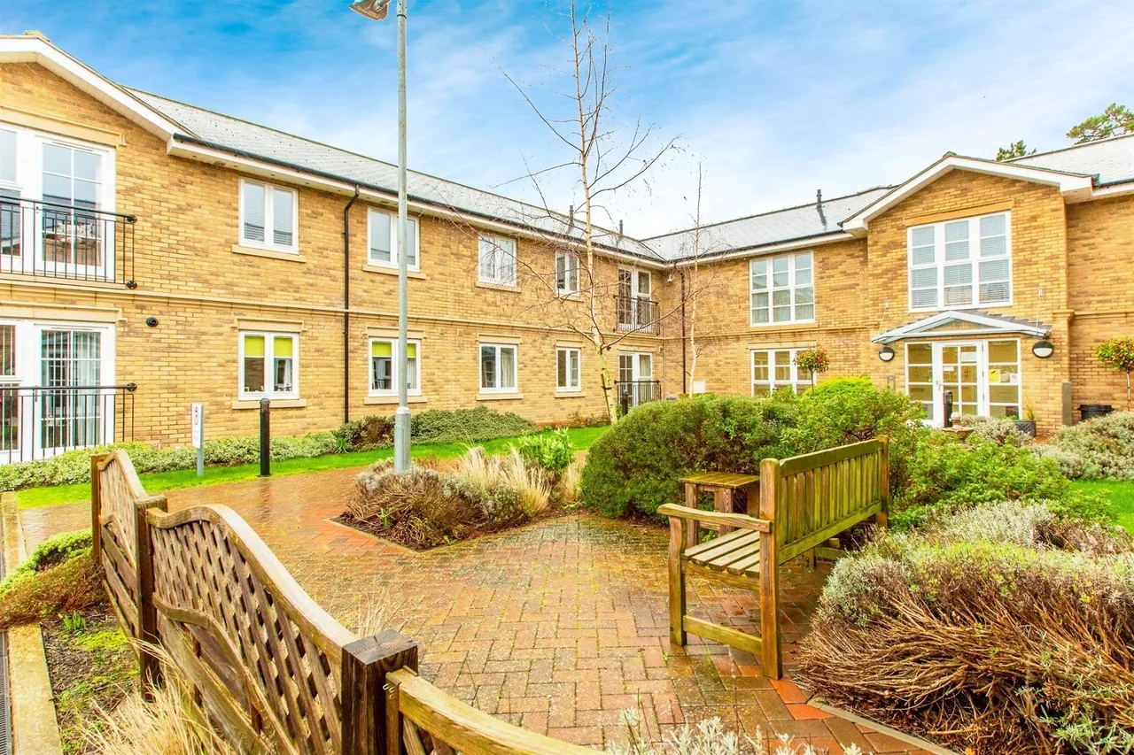 Chancery Lane, Kettering, NN14, photo 7