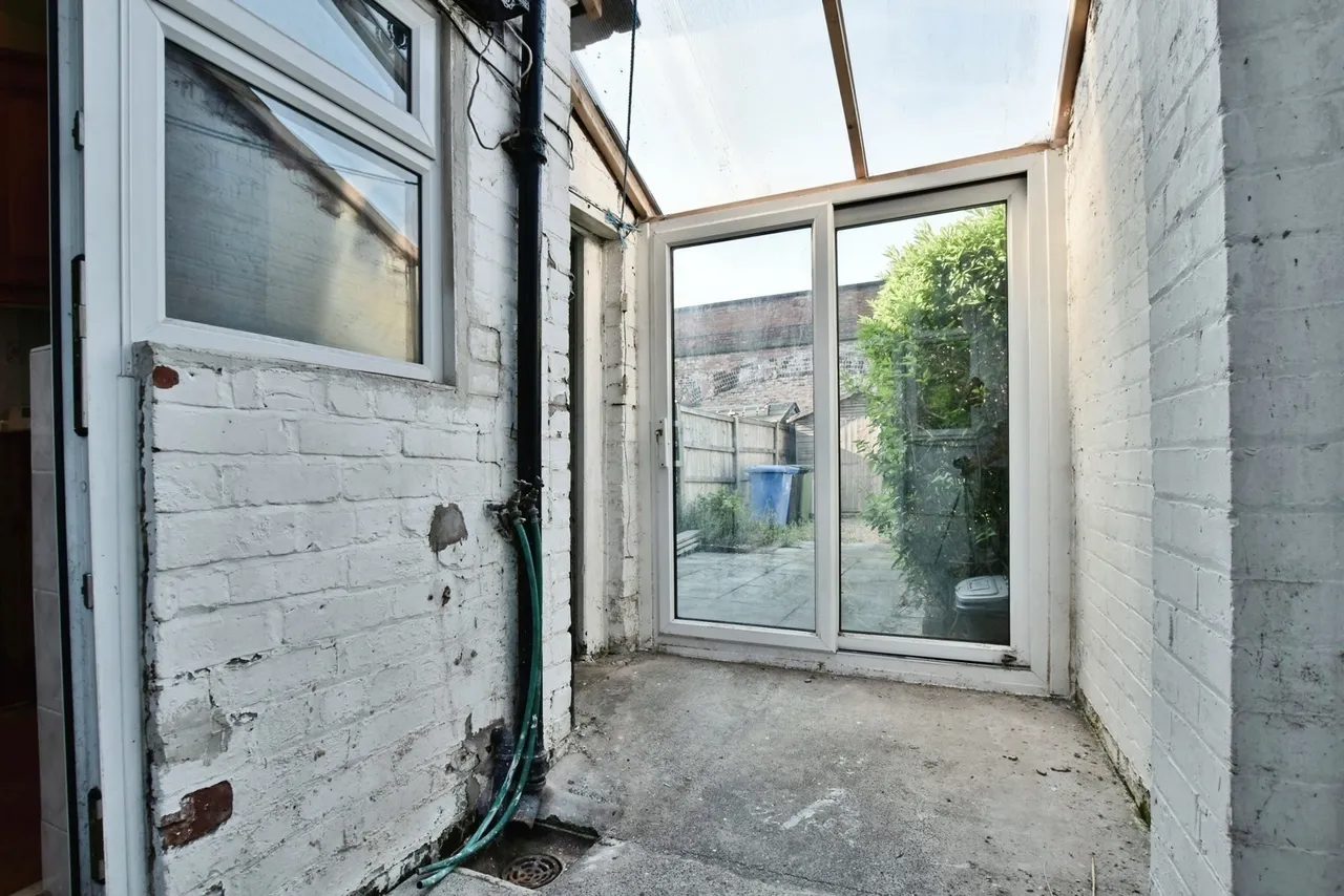 Beaconsfield Road, Altrincham, WA14, photo 11