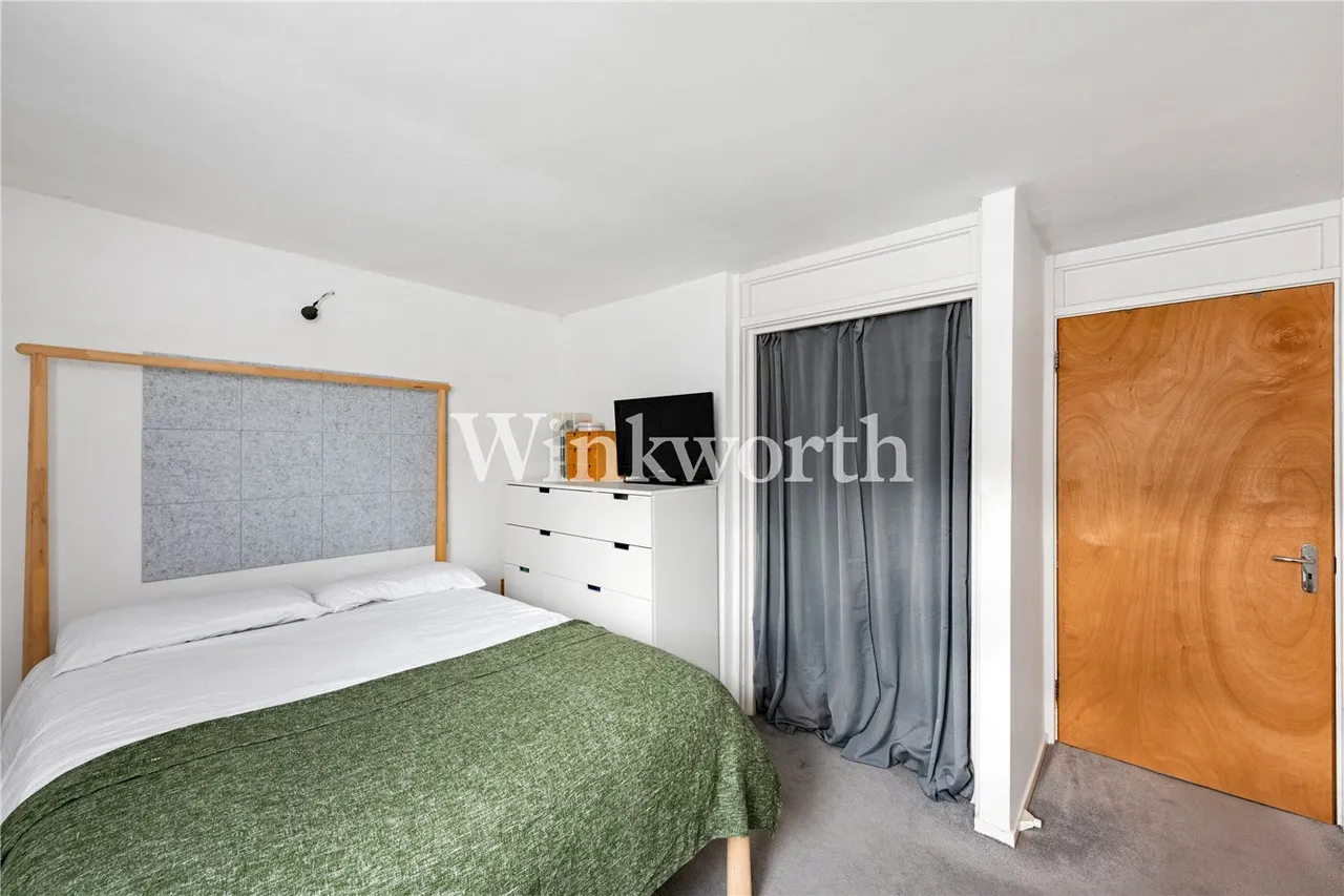 Victoria Crescent, London, N15, photo 10