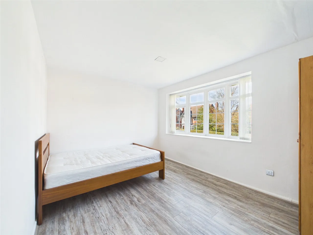 Bramhall Lane, Davenport, Stockport, SK3 8TX, photo 3