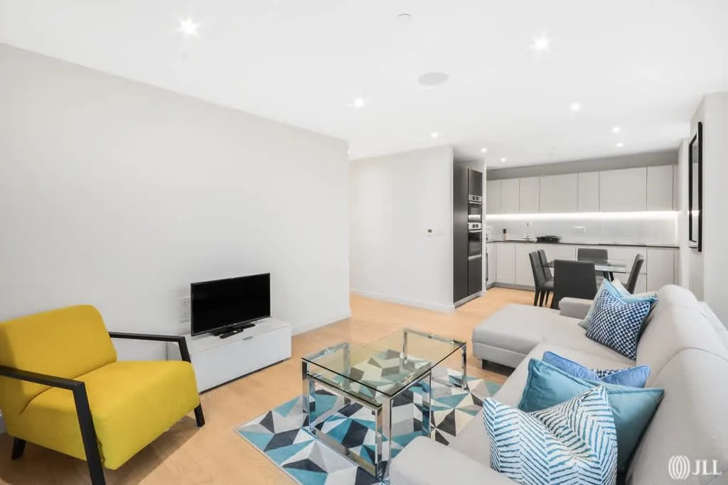 Skylark Point, London, N4, photo 2