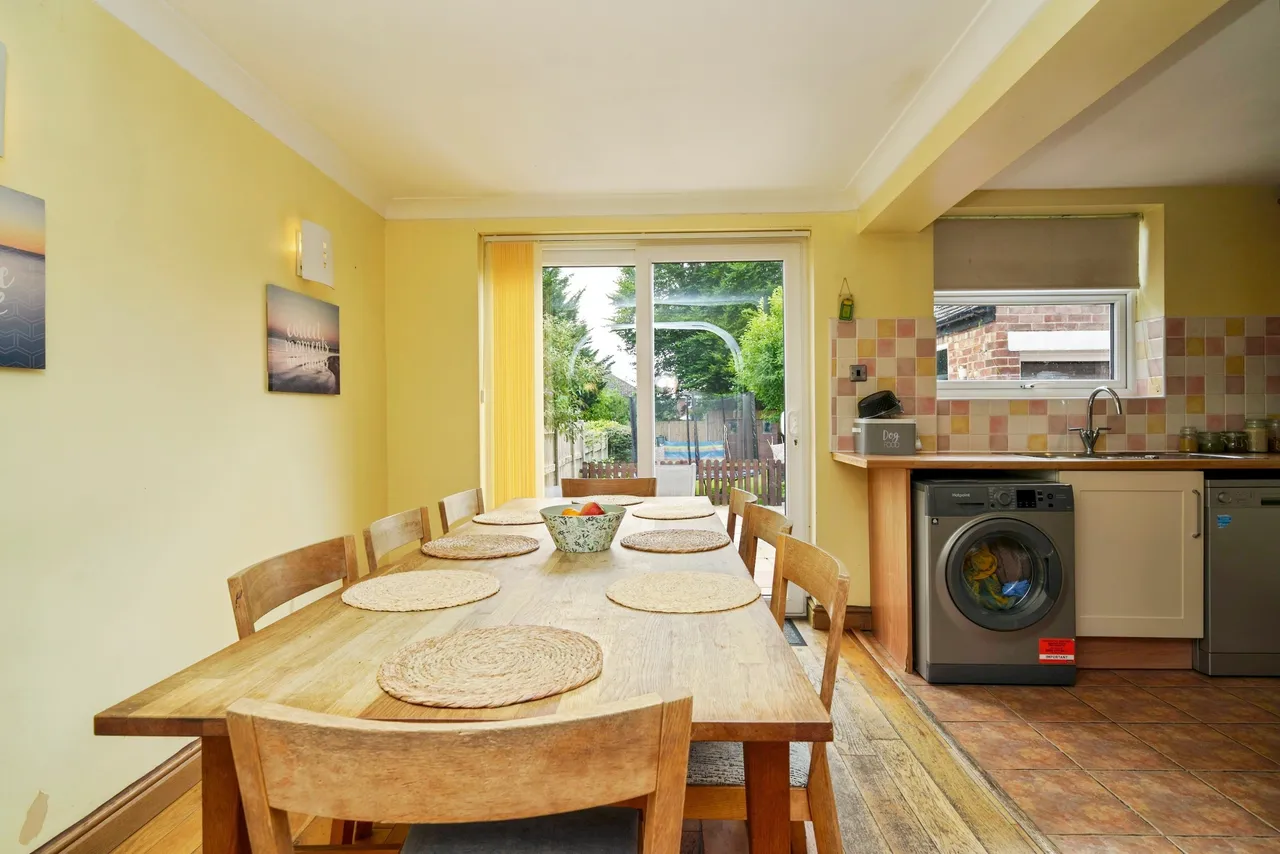 Beverley Gardens, Wirral, CH61, photo 5
