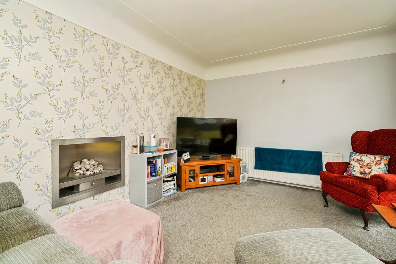 Beverley Gardens, Wirral, CH61, photo 2