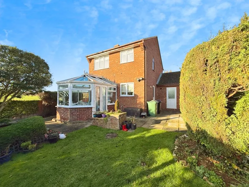 Clipsham Road, Castle Bytham, photo 12
