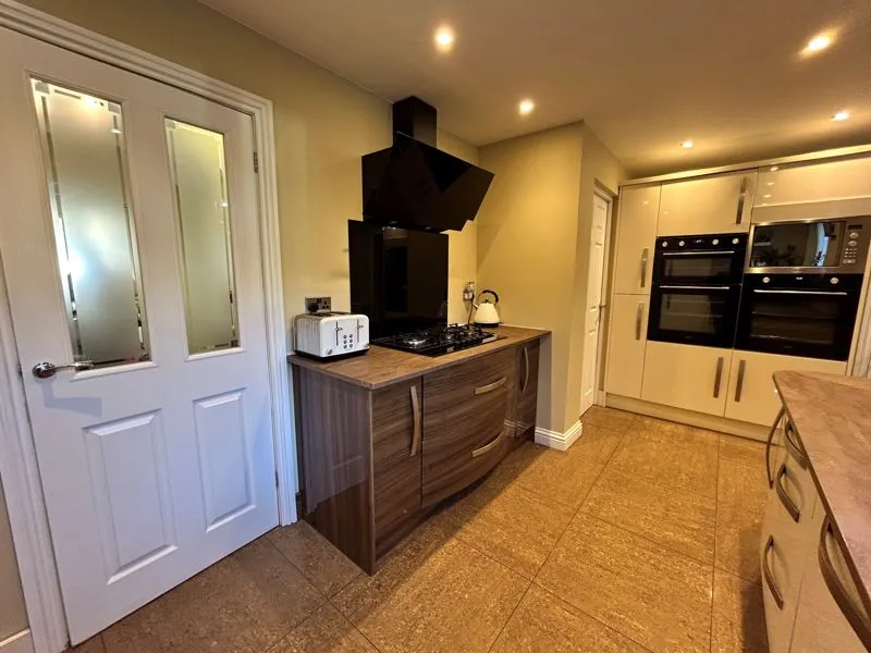 Chester Road North, Brownhills, WS8, photo 14