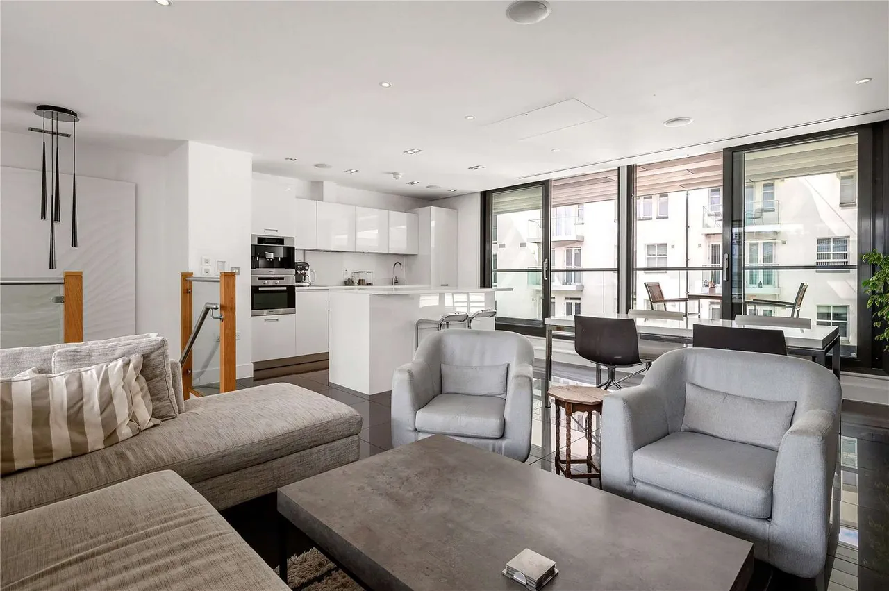 Leman Street, London, E1 8GJ, photo 9