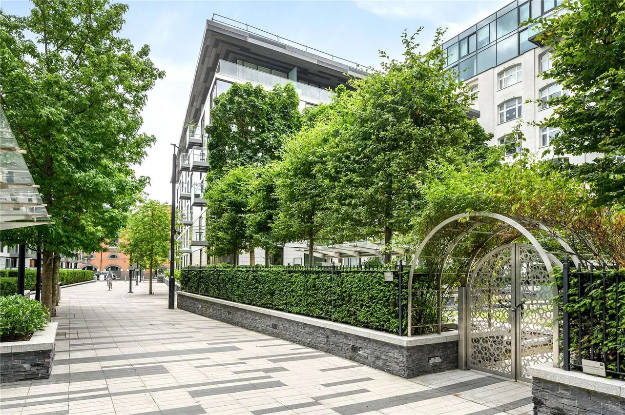 Leman Street, London, E1 8GJ, photo 3