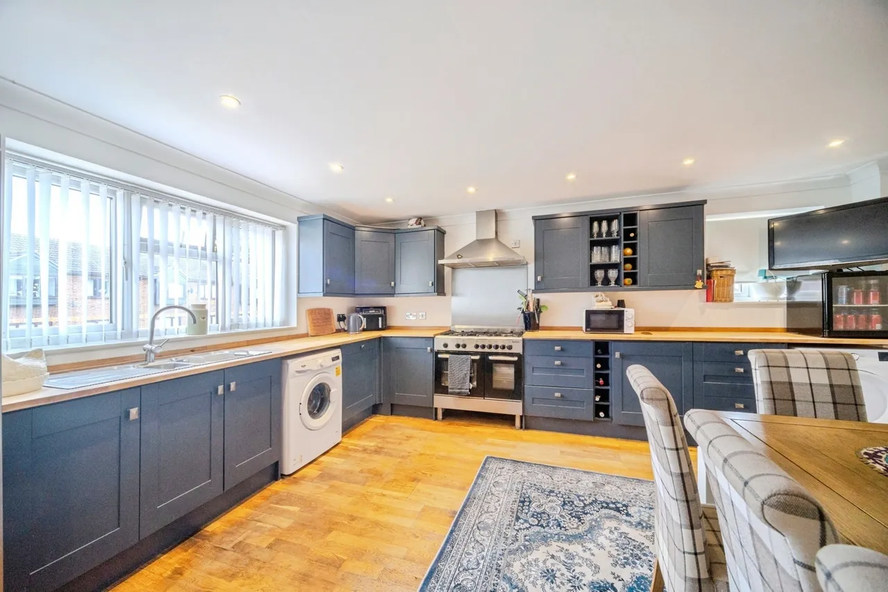 St. Davids Road, Bletchley, Milton Keynes, Buckinghamshire, MK3, photo 2