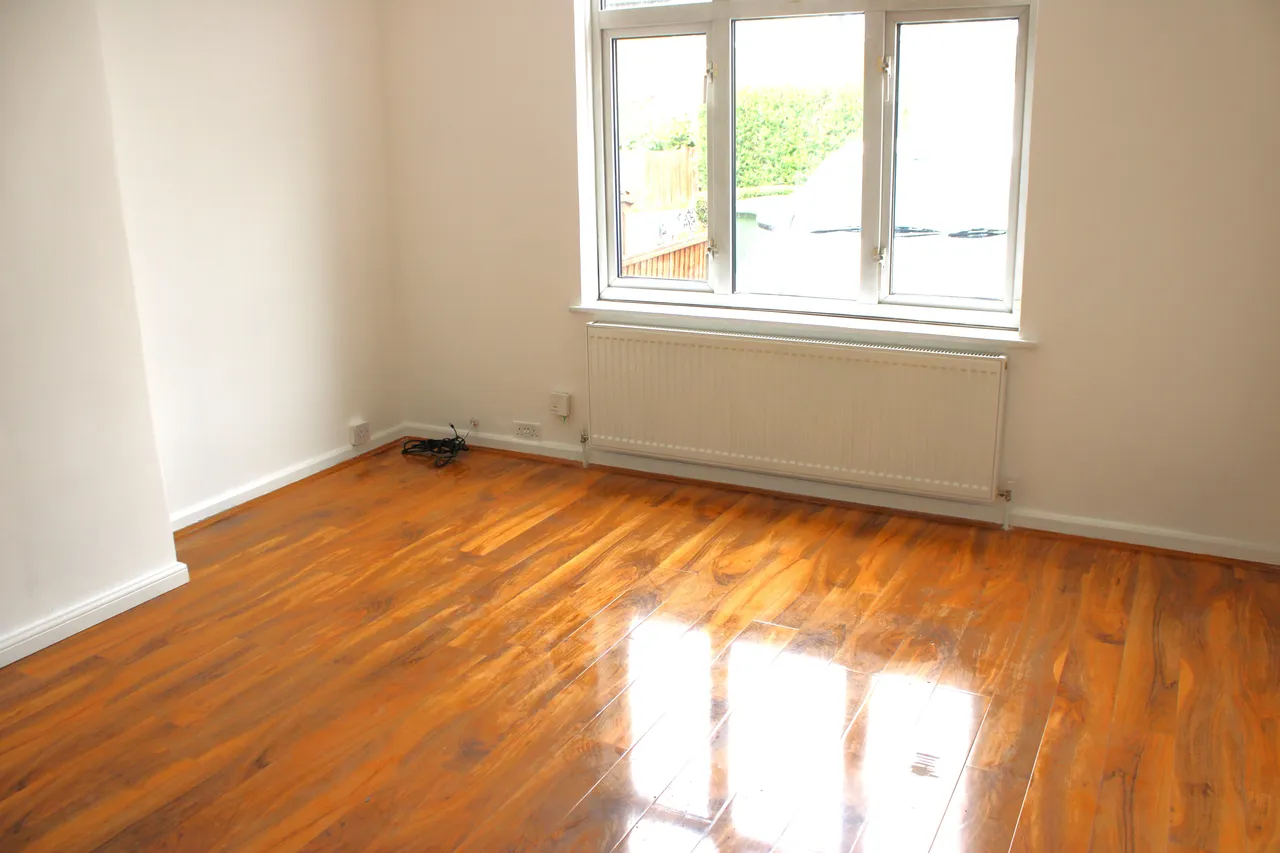 Basedale Road, Dagenham, RM9, photo 3