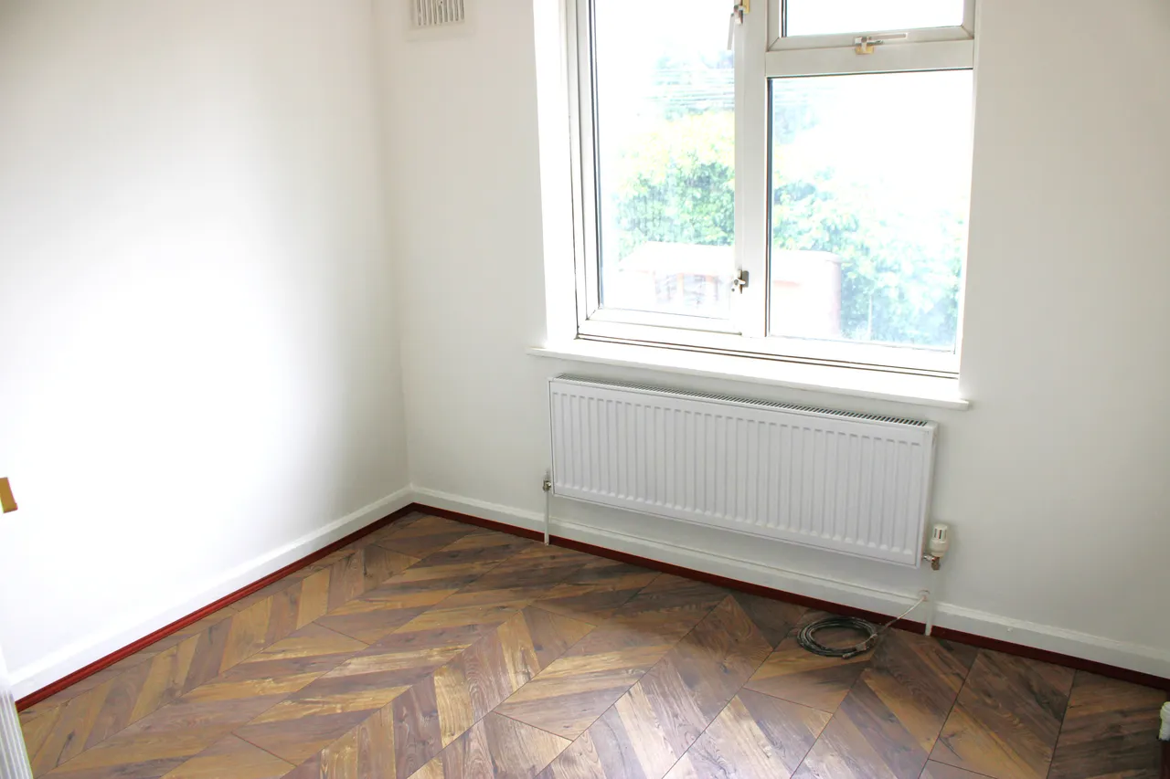Basedale Road, Dagenham, RM9, photo 9