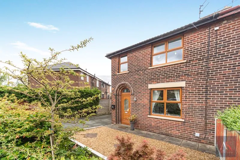 Smith Hill Milnrow, Rochdale OL16 3EG, photo 21