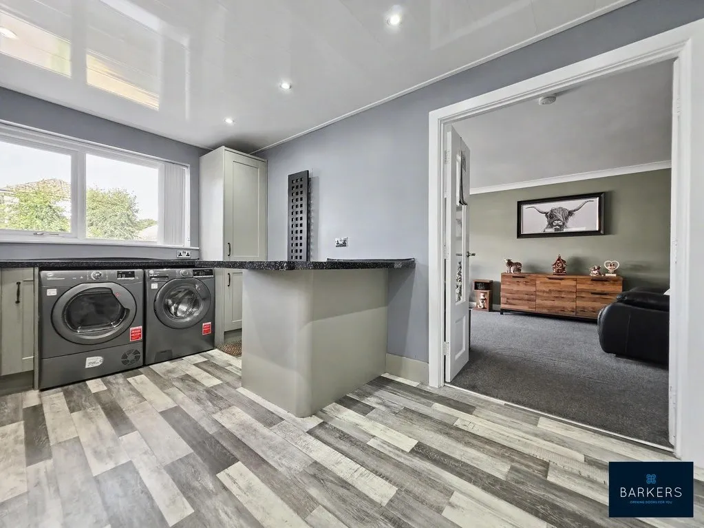 Summerbridge Crescent, Gomersal BD19 4LW, photo 3