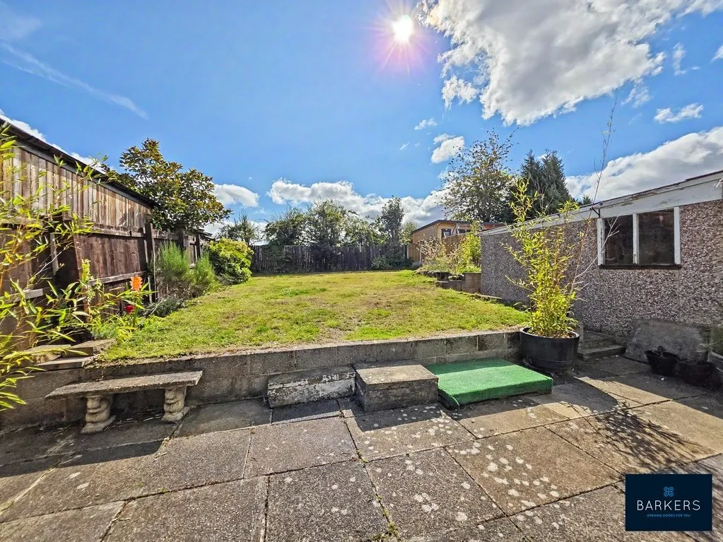 Summerbridge Crescent, Gomersal BD19 4LW, photo 12