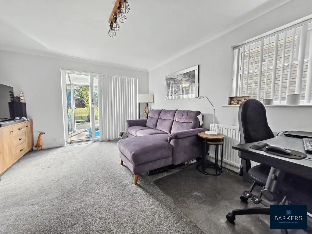 Summerbridge Crescent, Gomersal BD19 4LW, photo 9