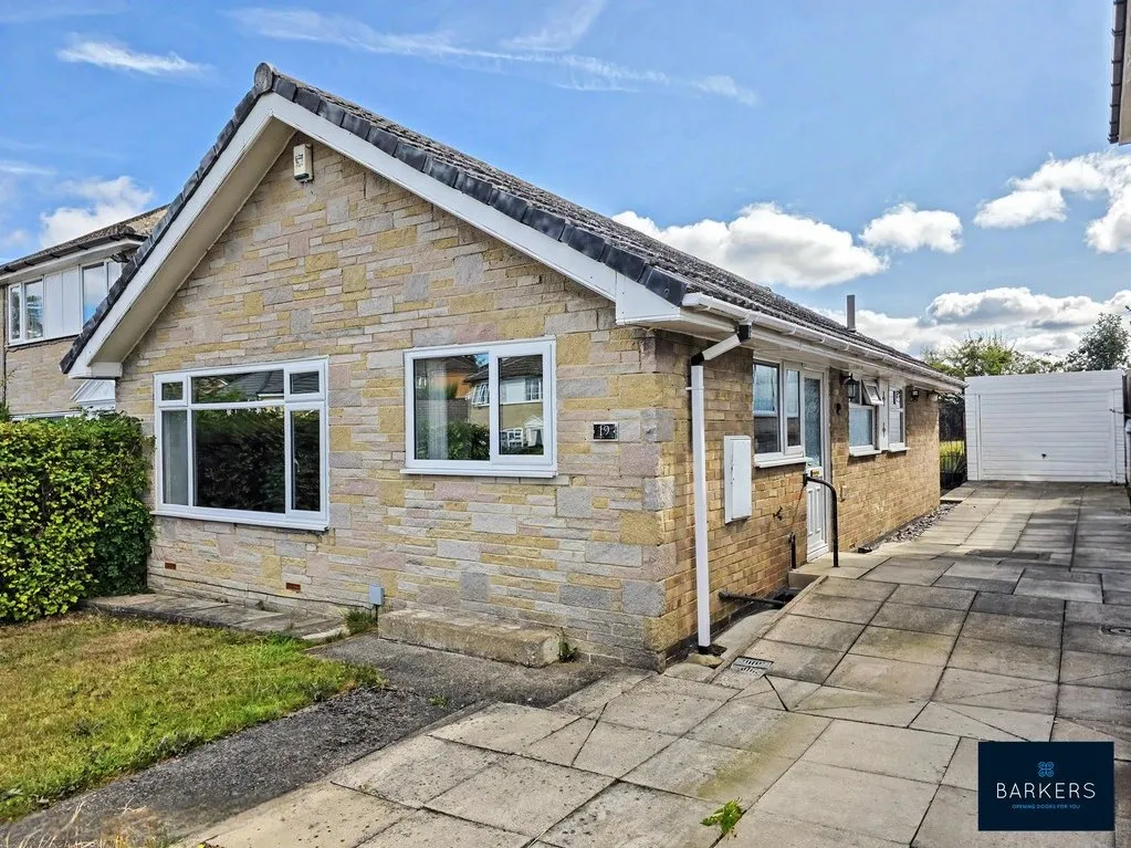2 bed house for sale — Summerbridge Crescent, Gomersal BD19 4LW