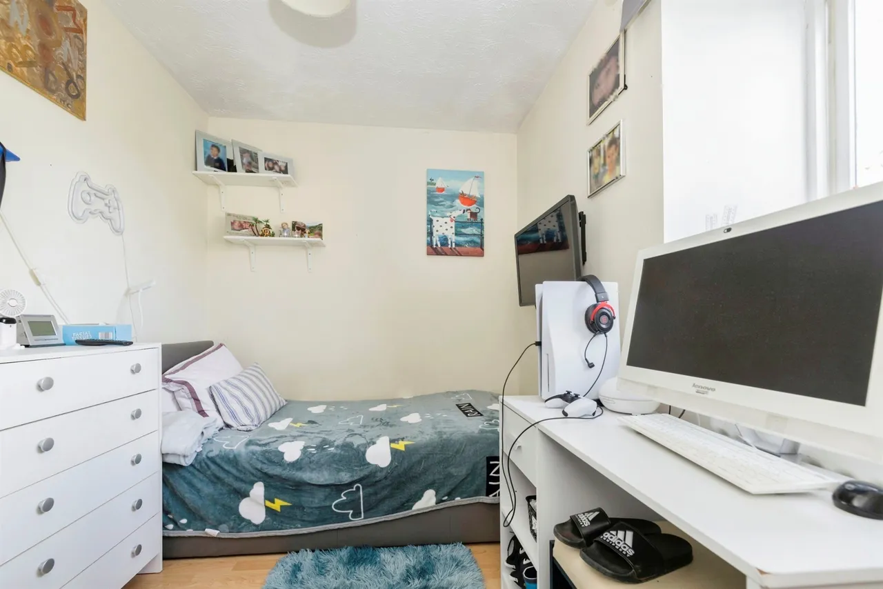Norbury Avenue, Watford, photo 8