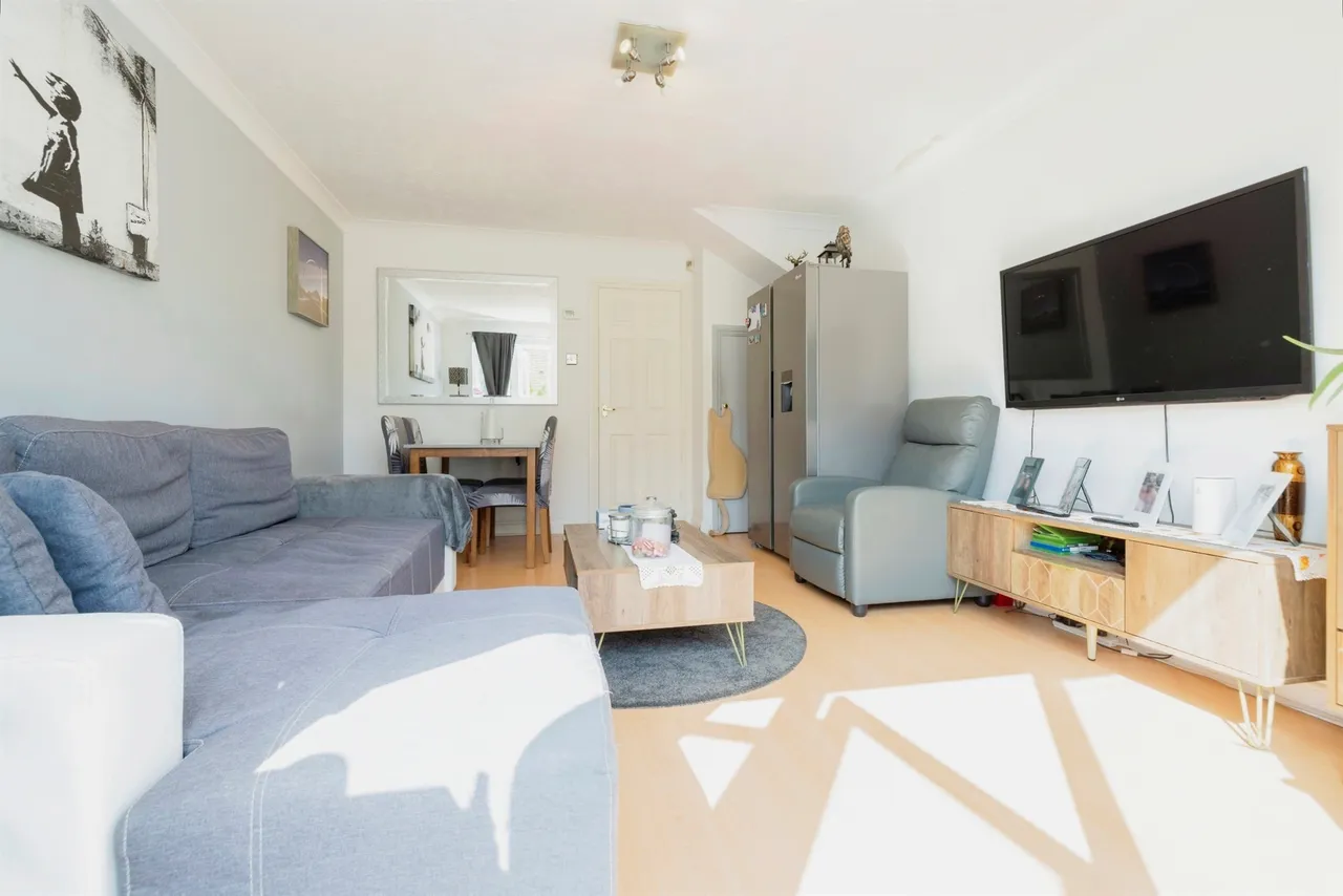 Norbury Avenue, Watford, photo 2