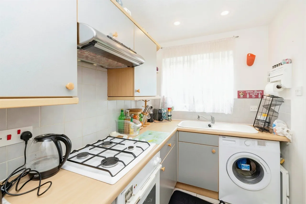 Norbury Avenue, Watford, photo 5