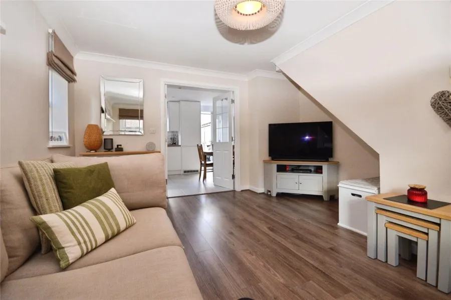 with 3 bedrooms in Stansted, CM24, photo 2