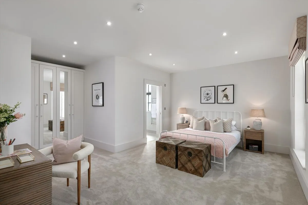 Four Acres, Cobham, KT11, photo 17