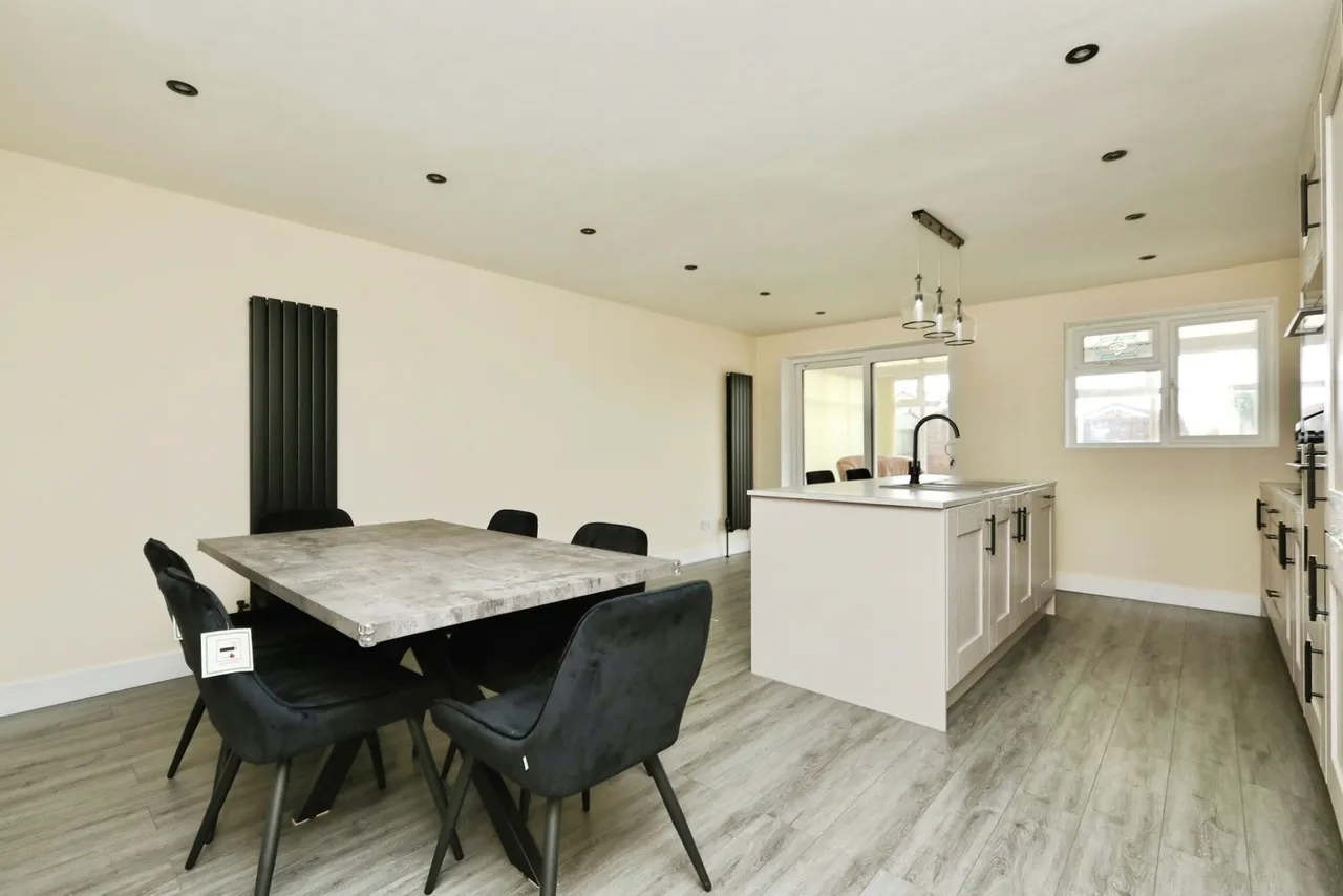 Holyrood Rise, Bramley, Rotherham, South Yorkshire, S66, photo 5