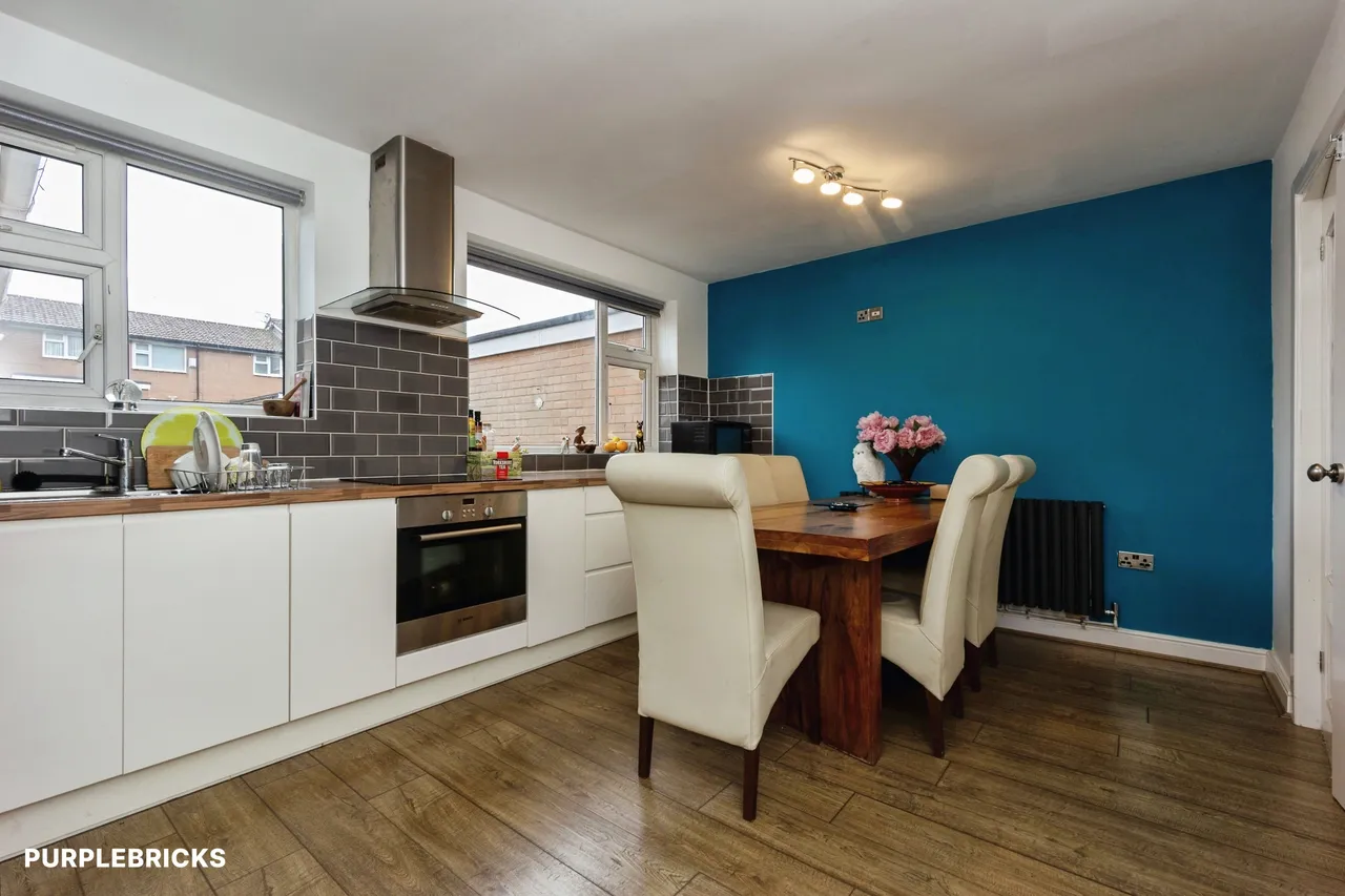 Chillington Walk, Manchester, M34, photo 5