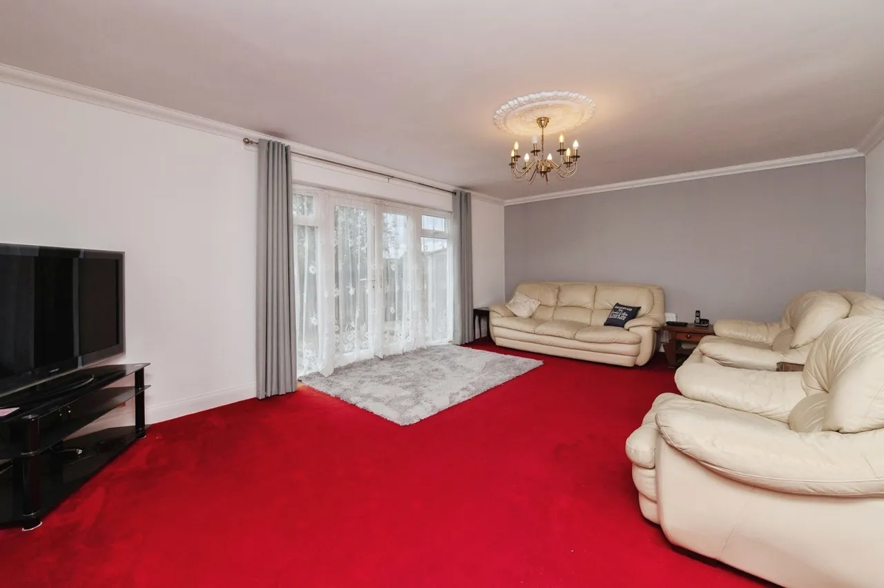 Southend Road, Fobbing, SS17, photo 9