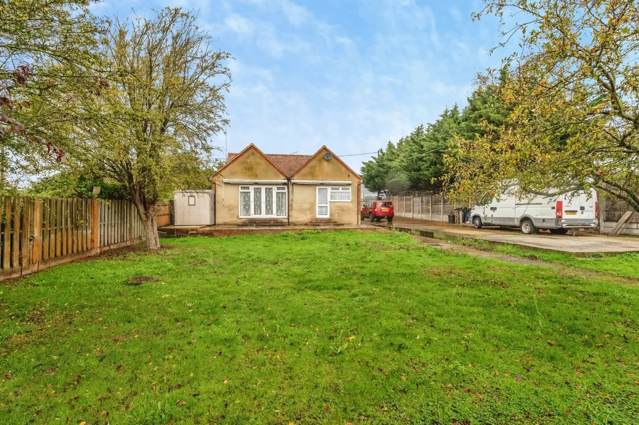 Southend Road, Fobbing, SS17, photo 17