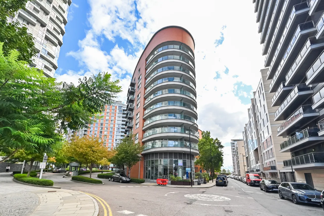 London, E14, photo 13