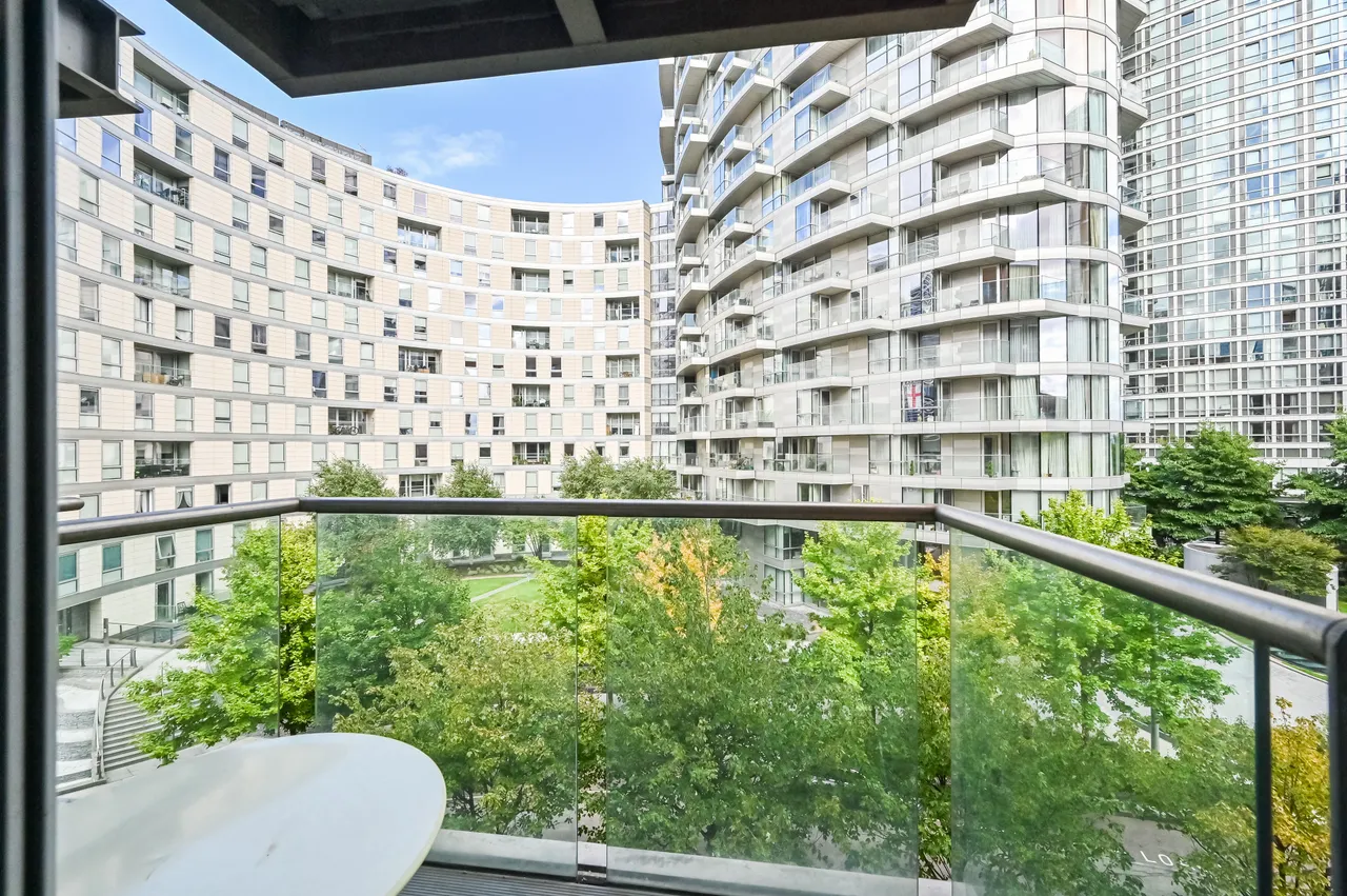 London, E14, photo 4