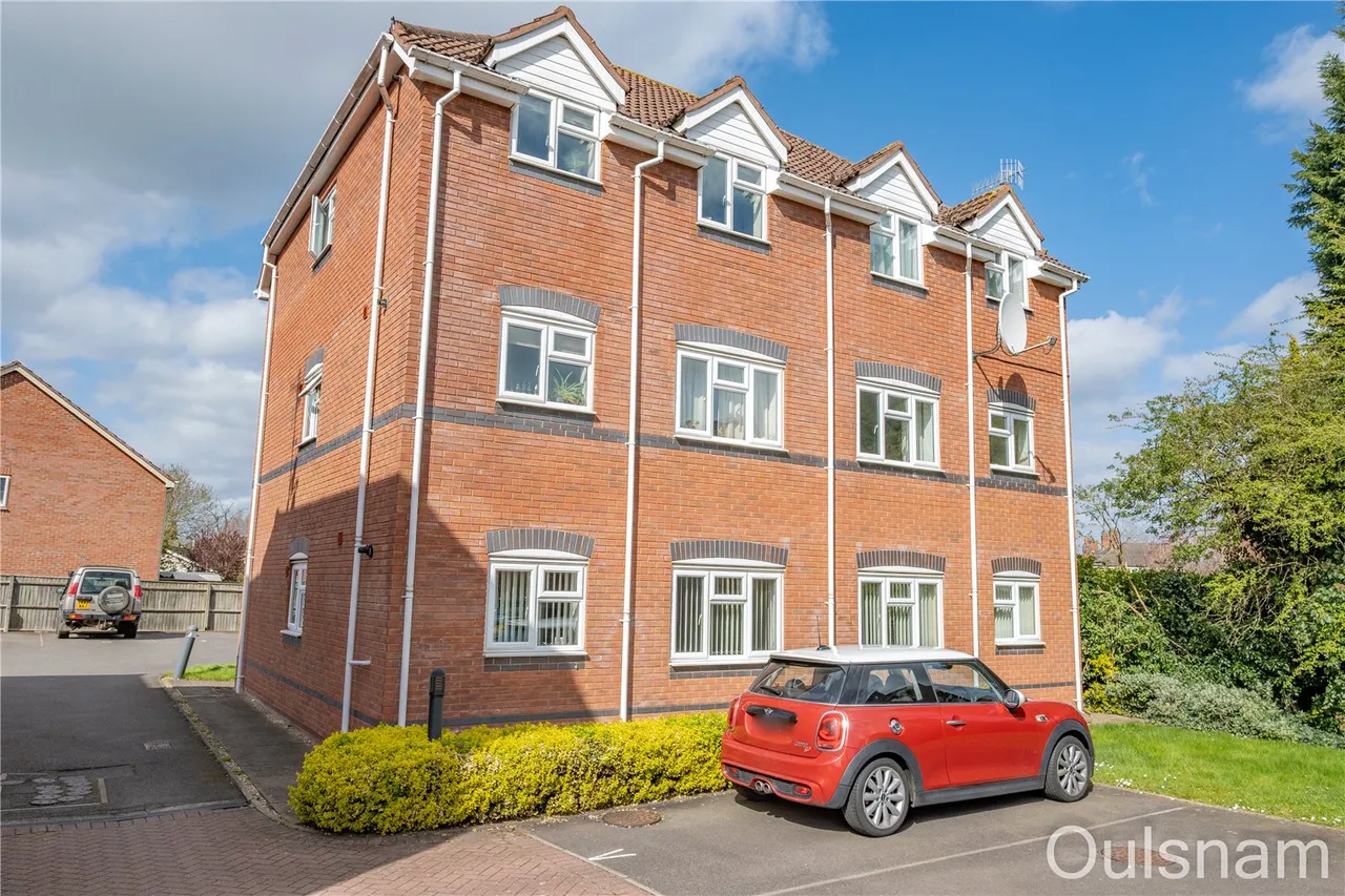 Button Drive, Bromsgrove, Worcestershire, B61 8RS, photo 7