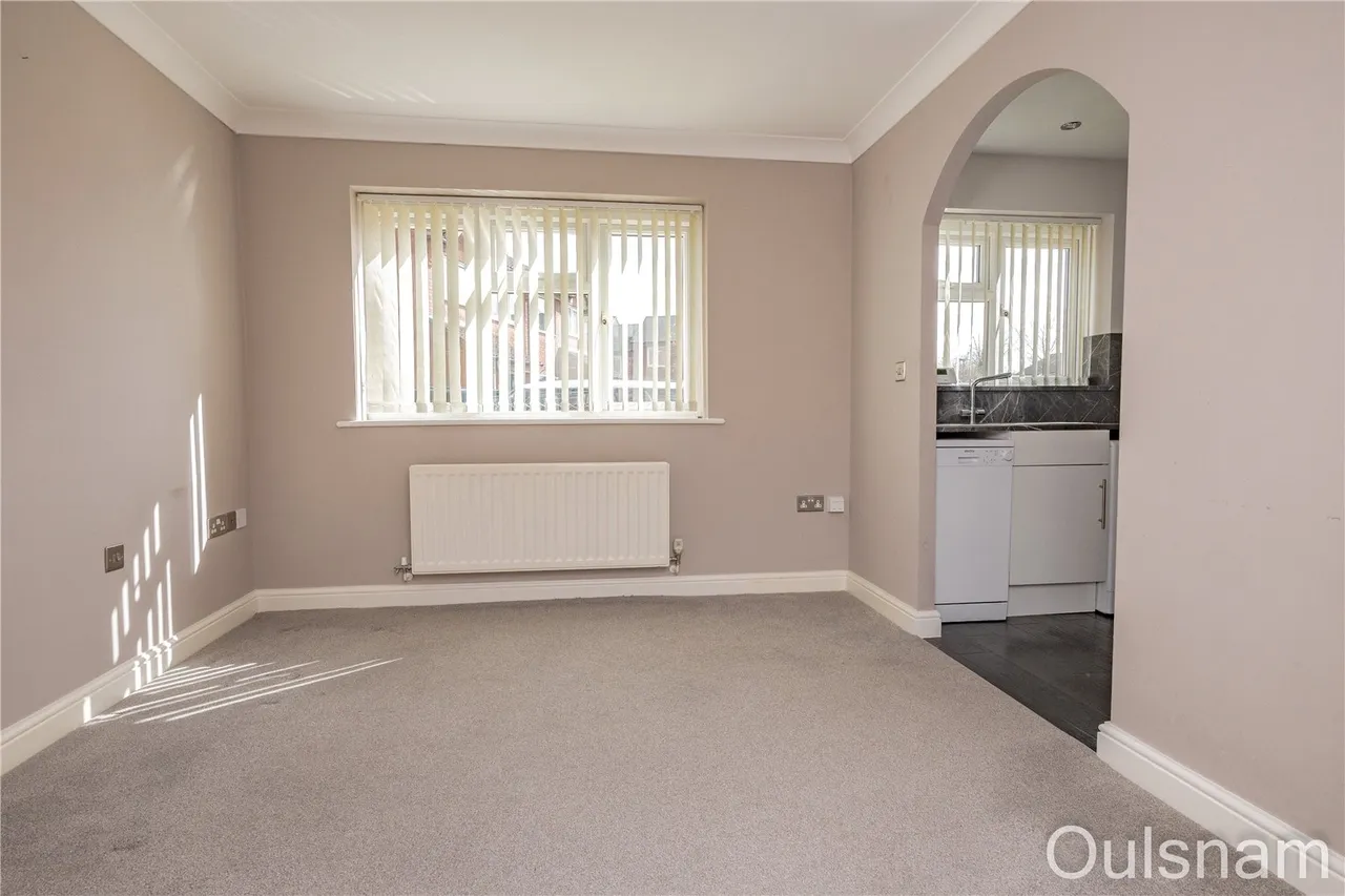 Button Drive, Bromsgrove, Worcestershire, B61 8RS, photo 3