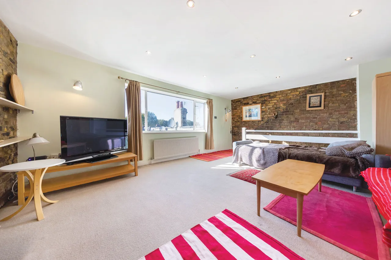 248 Wandsworth Bridge Road, London, photo 7