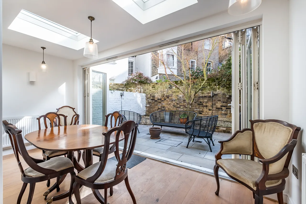2 bed flat for sale — Moreton Street, London, SW1V