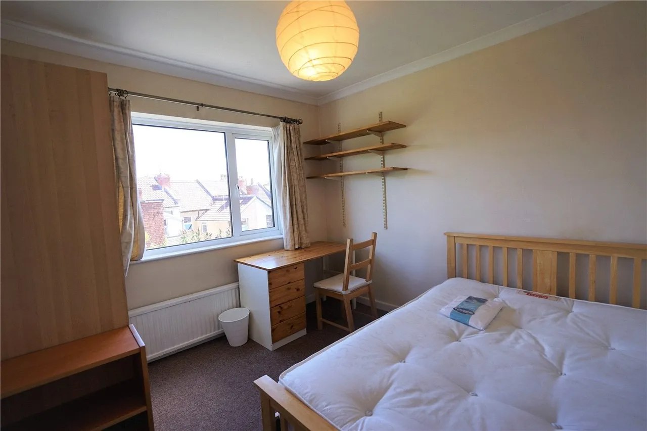 Wellington Crescent, Horfield, Bristol, BS7, photo 8