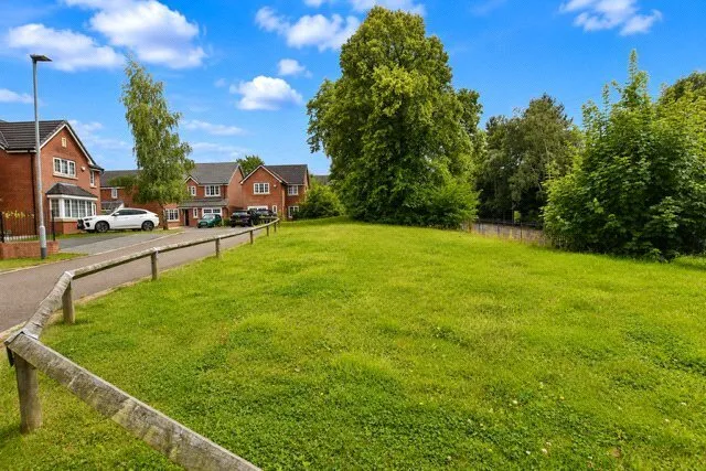 Fergus Manor, Red House Gardens, Blackburn, Lancashire, BB2, photo 2