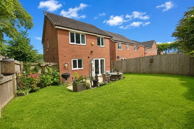 Fergus Manor, Red House Gardens, Blackburn, Lancashire, BB2, photo 19