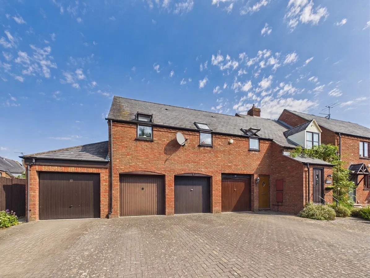 Grange Drive, Bishops Cleeve, Cheltenham, GL52 8LW, photo 18