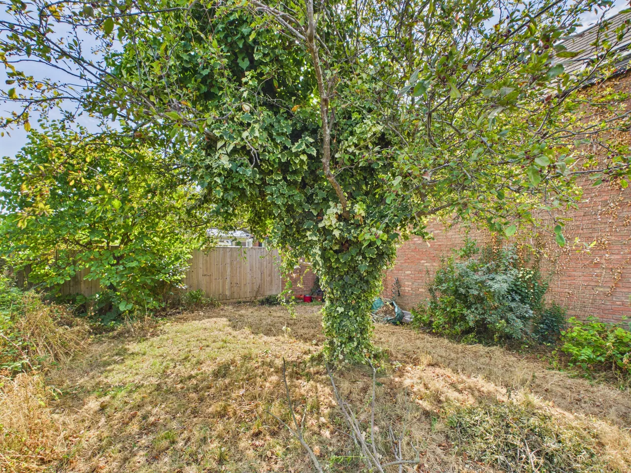 Grange Drive, Bishops Cleeve, Cheltenham, GL52 8LW, photo 15