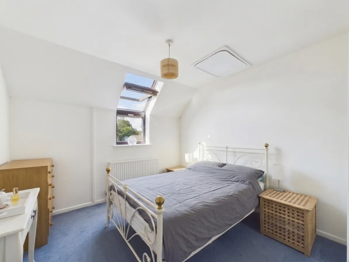 Grange Drive, Bishops Cleeve, Cheltenham, GL52 8LW, photo 11
