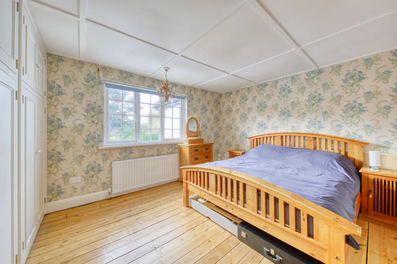 Vicarage Road, Hampton Wick, KT1 4EB, photo 9