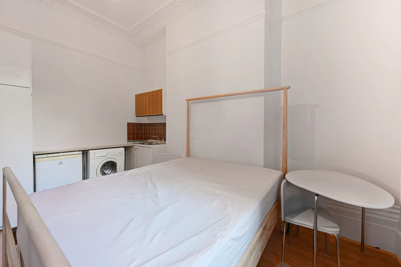 Flat 6, 12 Elvaston Place, London, photo 3