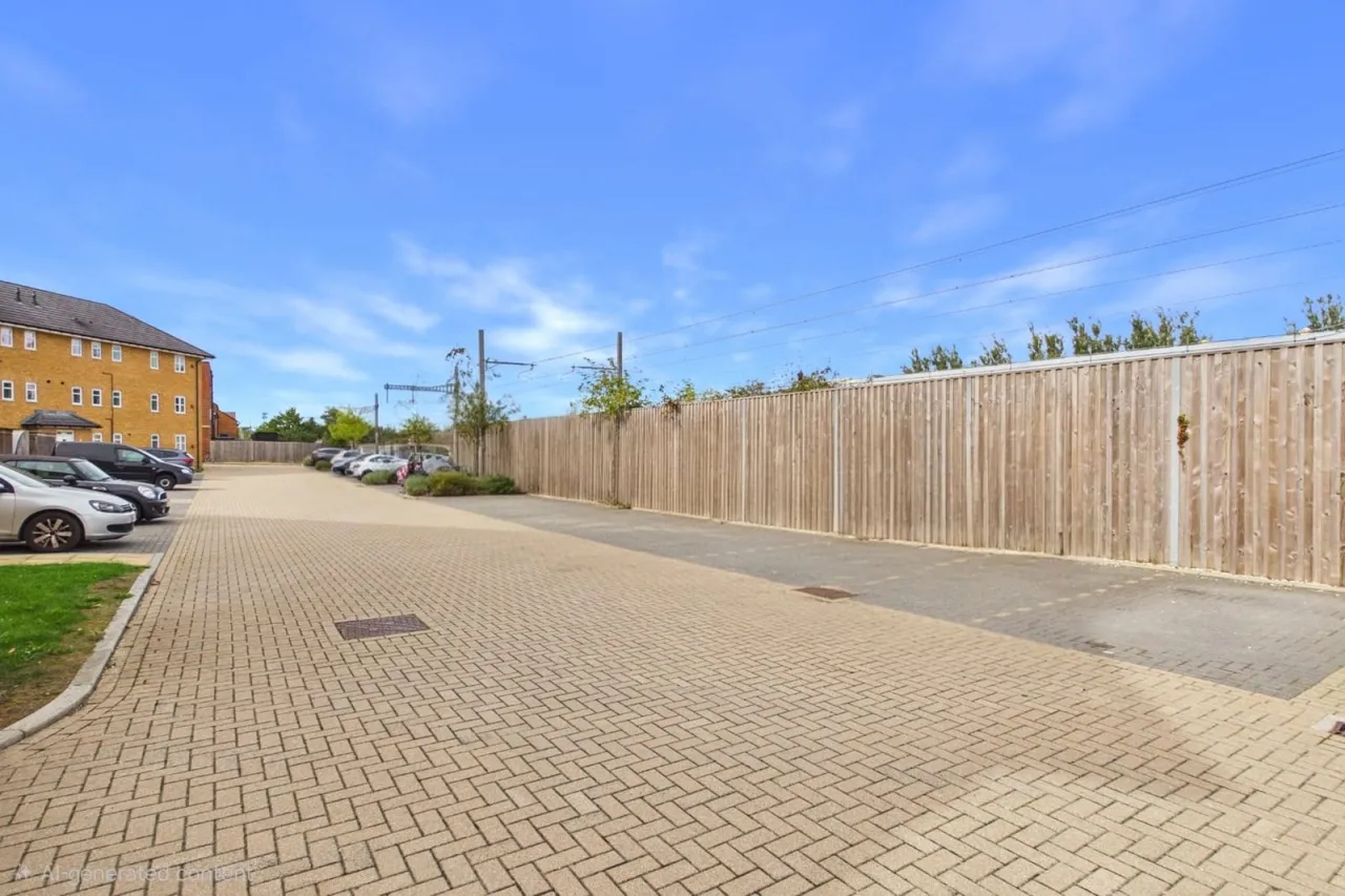Home Straight, Newbury, RG14, photo 14