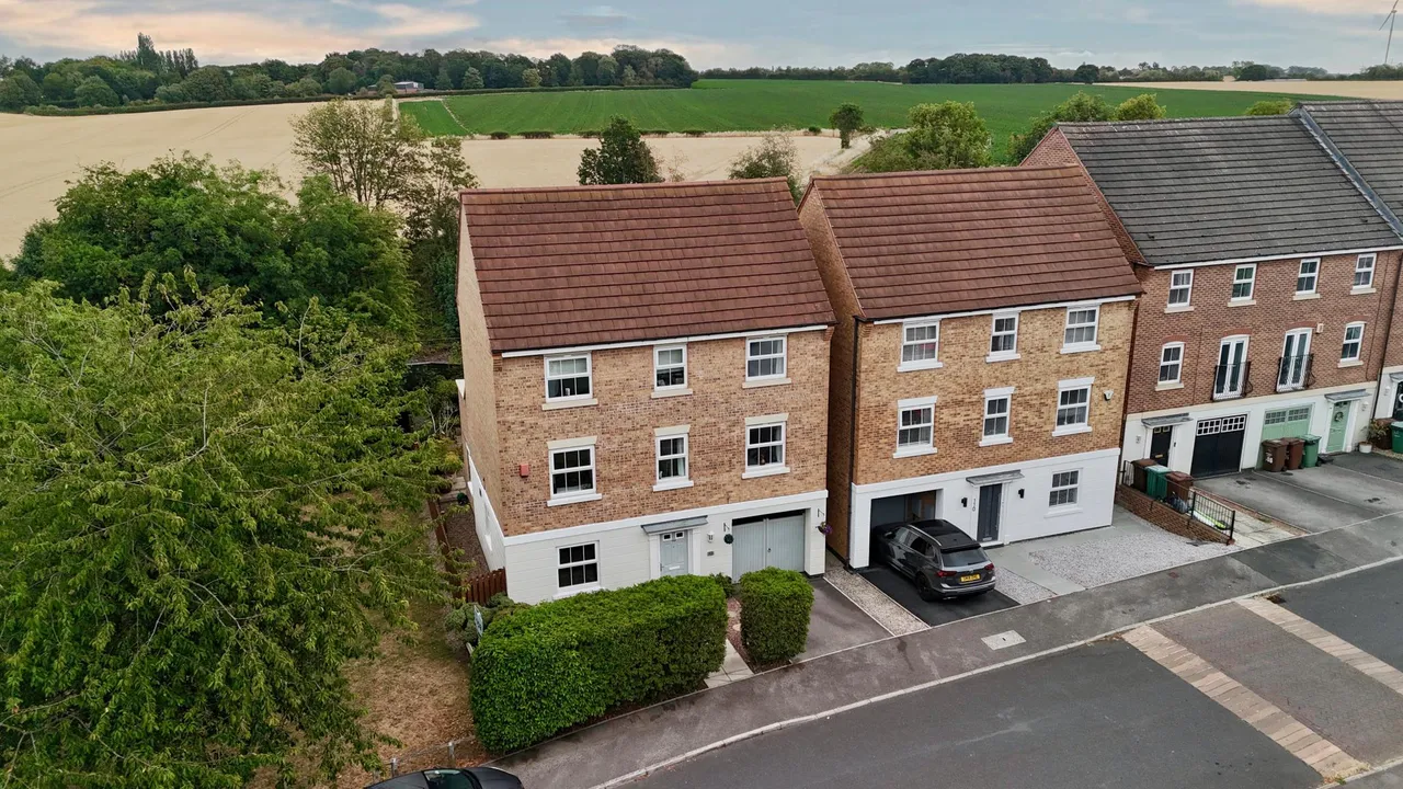 4 bed house for sale, Conisborough Way, Hemsworth, WF9