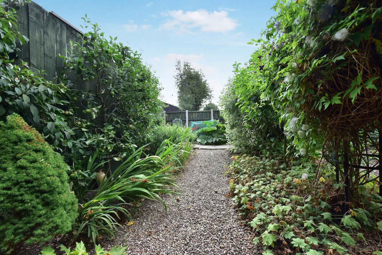 Conisborough Way, Hemsworth, WF9, photo 25